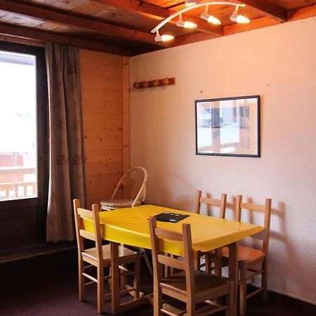 Blanc - Location: Pour 4 Personnes Oriente Sud Ouest Blanc Mae-9050 Apartment *