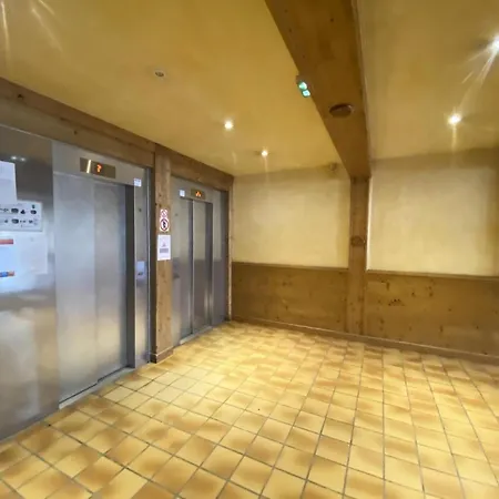 Blanc - Location: Pour 4 Personnes Oriente Sud Ouest Blanc Mae-9050 Apartment